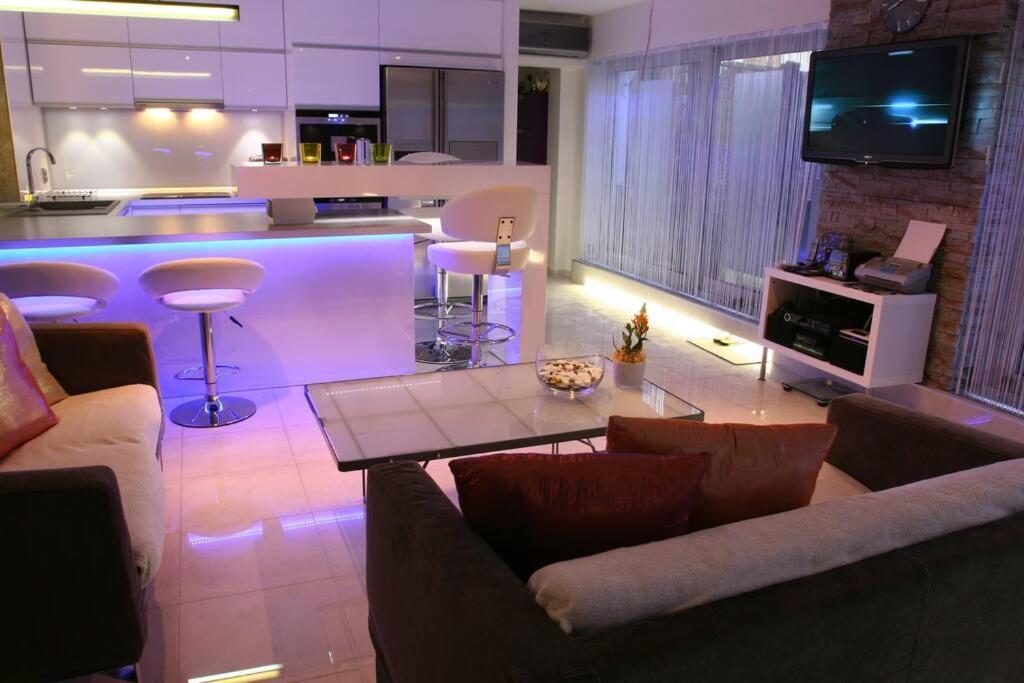 Nice Life - Luxury Apartment In The Old Town. ブラチスラヴァ エクステリア 写真