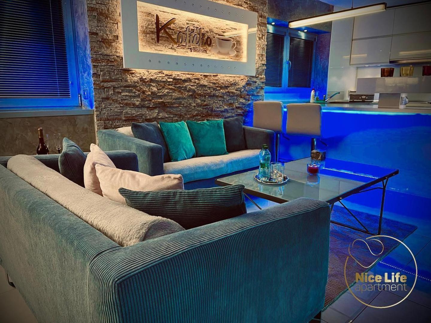 Nice Life - Luxury Apartment In The Old Town. ブラチスラヴァ エクステリア 写真